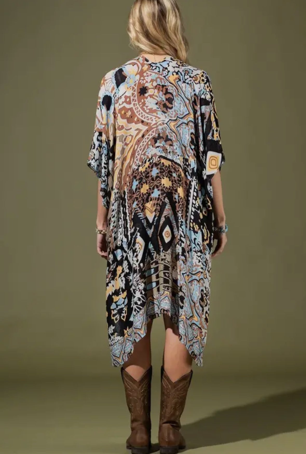The Moonbeam Kimono